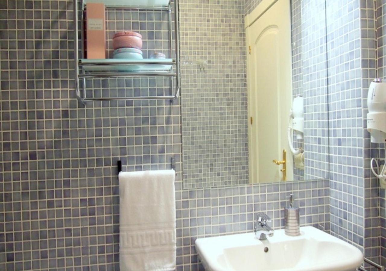 Apartament Reyes Catolicos I Grenada Zewnętrze zdjęcie